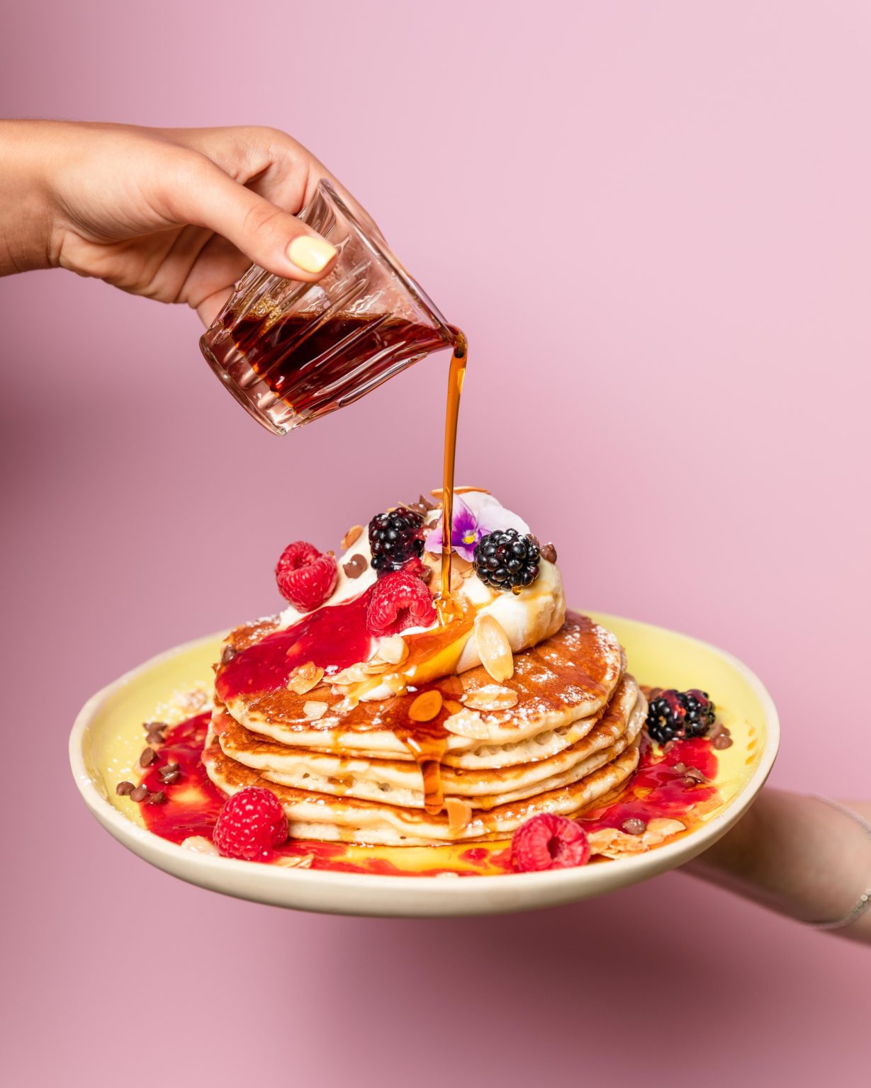 choco berry pancakes santa lyna et les 5 plats les plus instagrammables de Paris