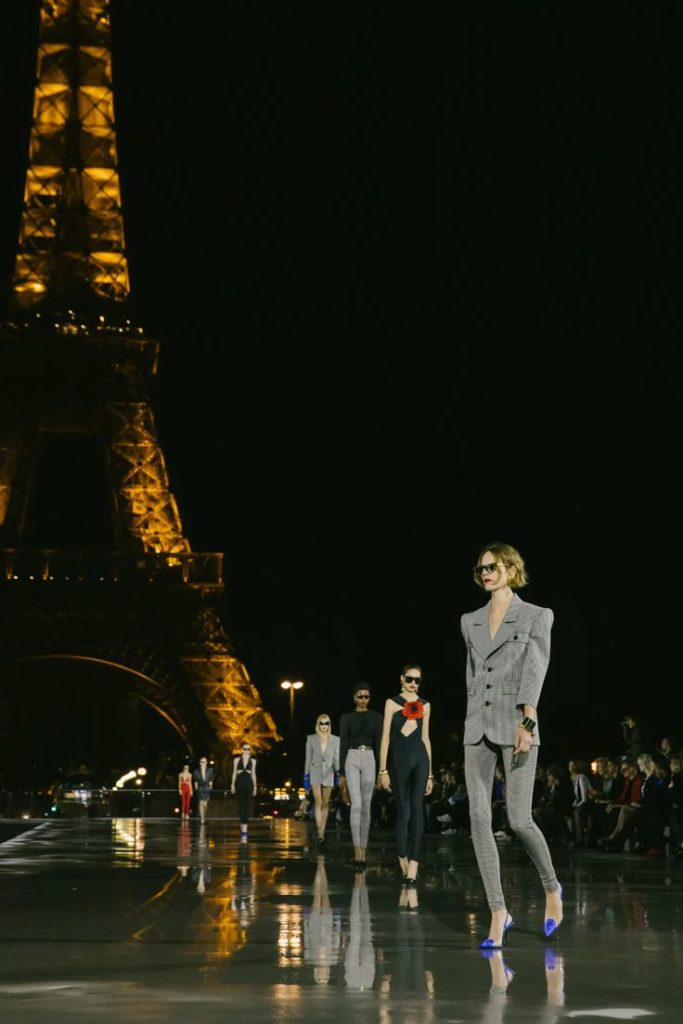 FASHION WEEK